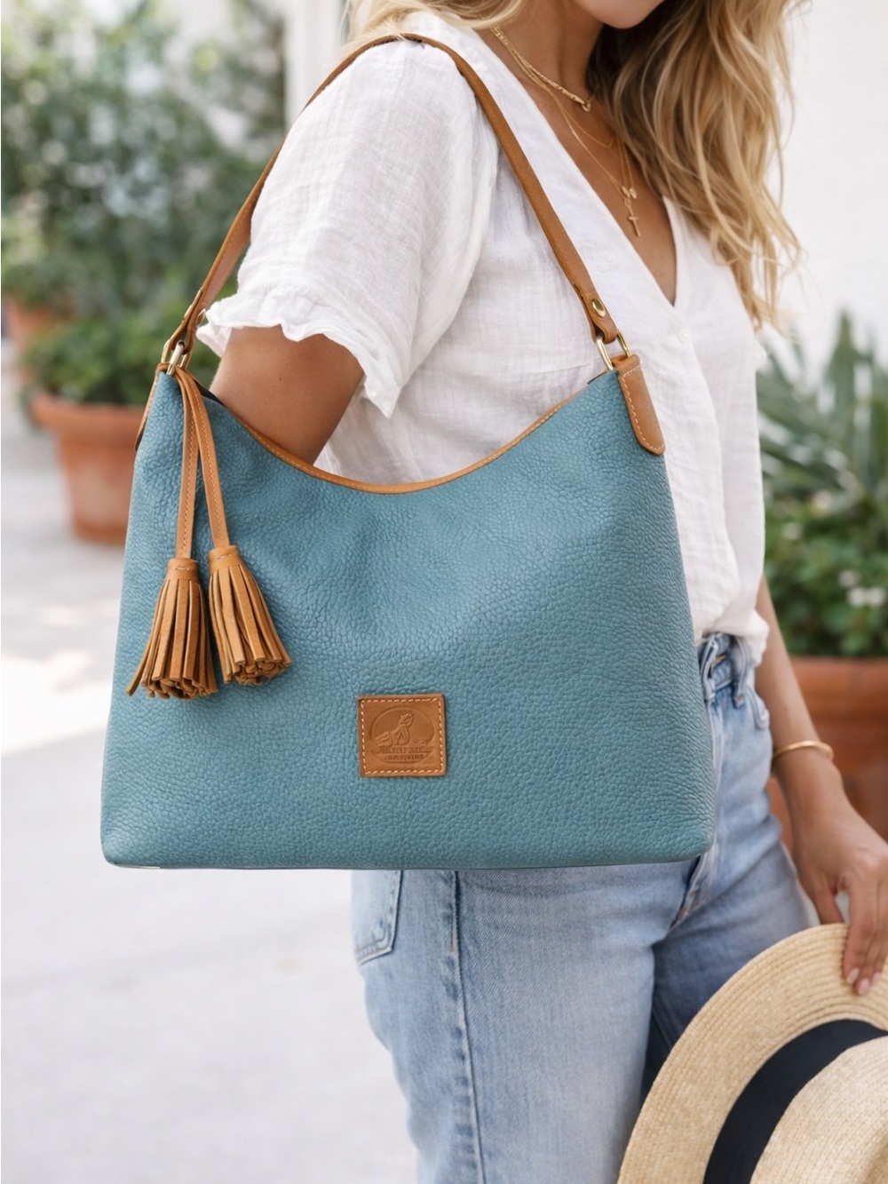 Dooney & Bourke Paige Sac Hobo - Picture 5 of 10